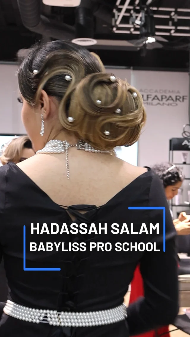 ¡Siempre imapctante, Hasassah Salam! Para BaByliss Pro School 😎😍🤩😎😍 @babylisspromexico BaByliss PRO México Hadassah Salam omexico